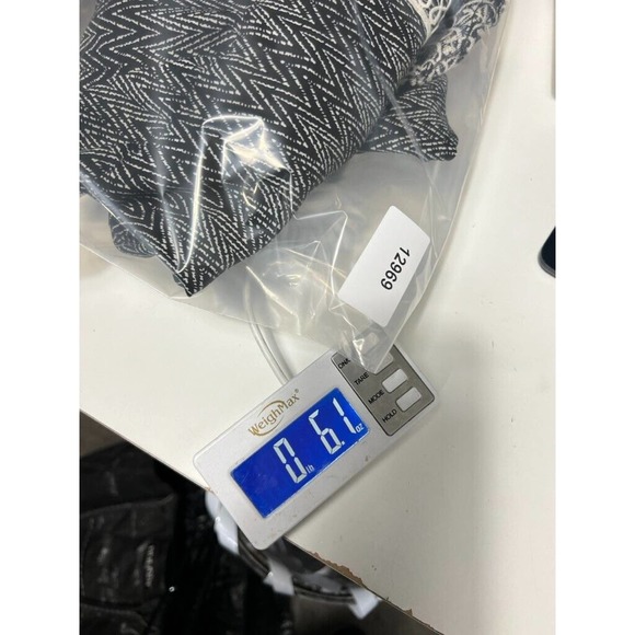 Maurices Blouse Women Extra Large Black V Neck Short Sleeve Flutter Sleeve Boho - Picture 9 of 9